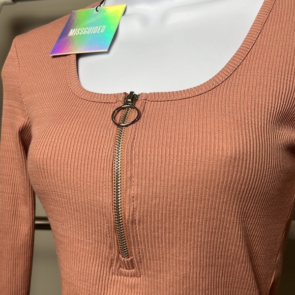 Missguided Long Sleeve Cropped Top (set of THREE) - Picture 7 of 7